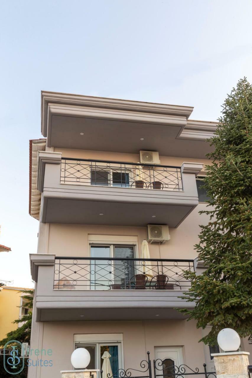 Irene Suites Неа Мудания Екстериор снимка
