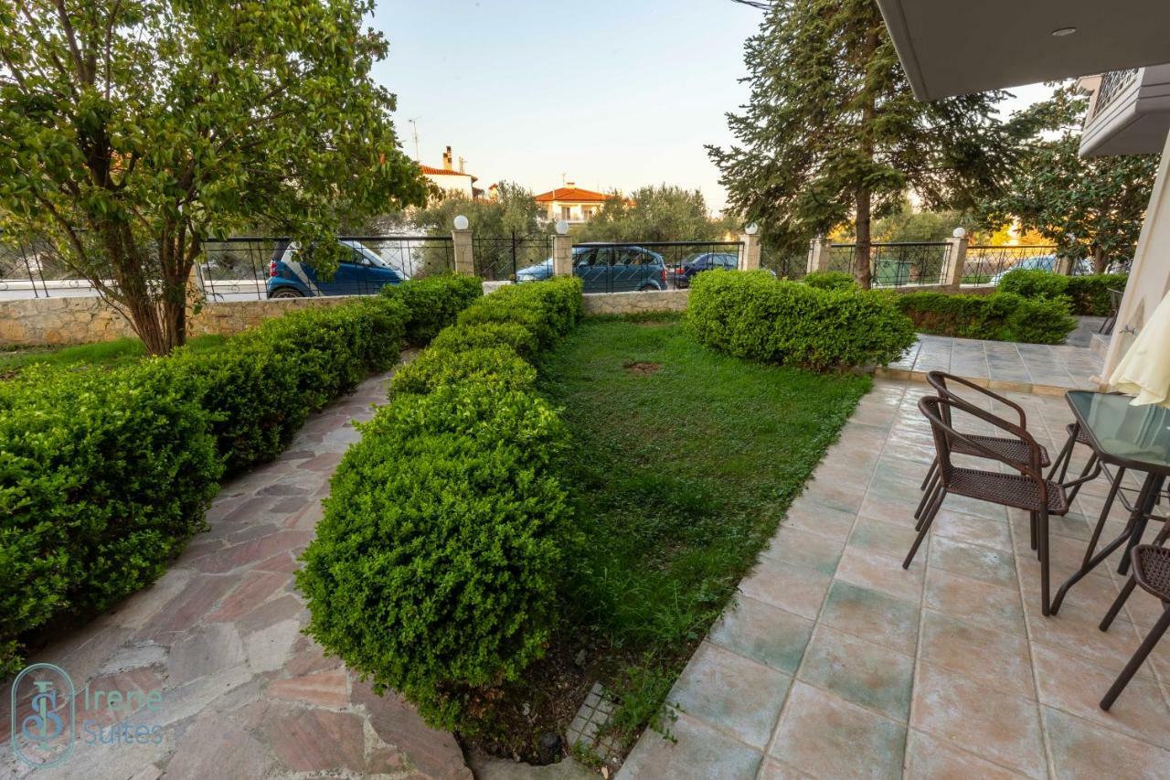 Irene Suites Неа Мудания Екстериор снимка